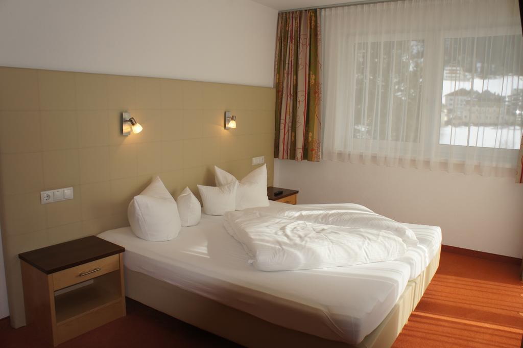 Alpinea Appartements Ischgl Ngoại thất bức ảnh