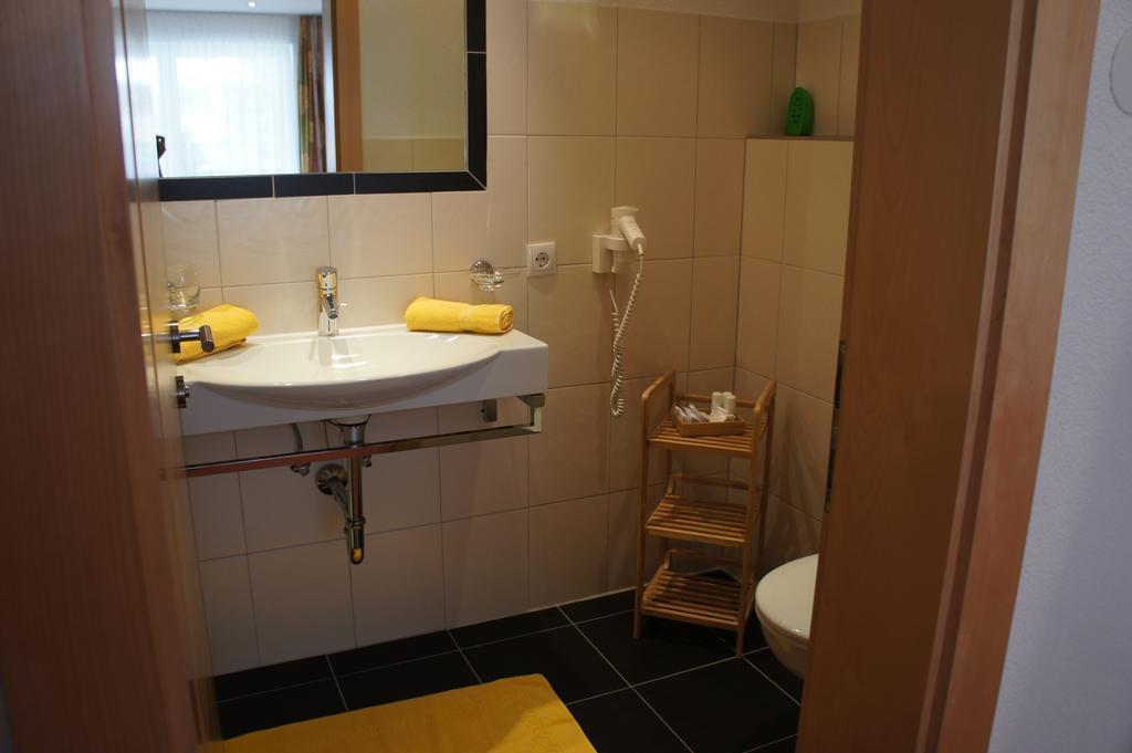 Alpinea Appartements Ischgl Ngoại thất bức ảnh