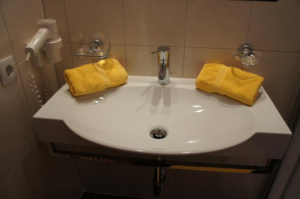 Alpinea Appartements Ischgl Ngoại thất bức ảnh