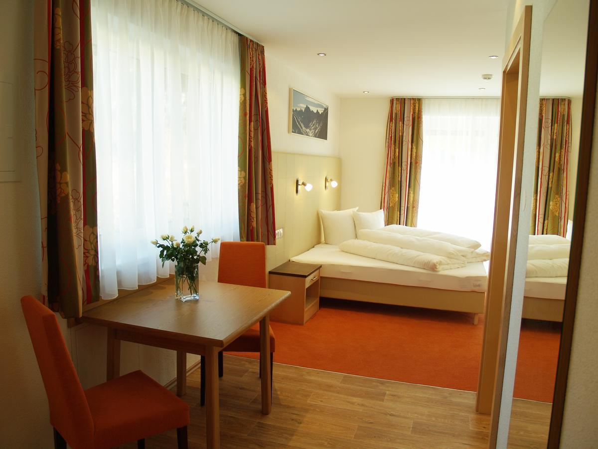 Alpinea Appartements Ischgl Ngoại thất bức ảnh